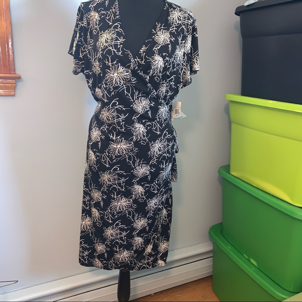 NWT Notations floral ss wrap dress xl